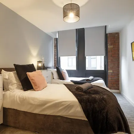 Beautiful 2 Bed With Balcony Appartement