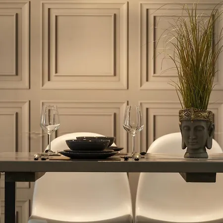 Beautiful 2 Bed With Balcony Bradford