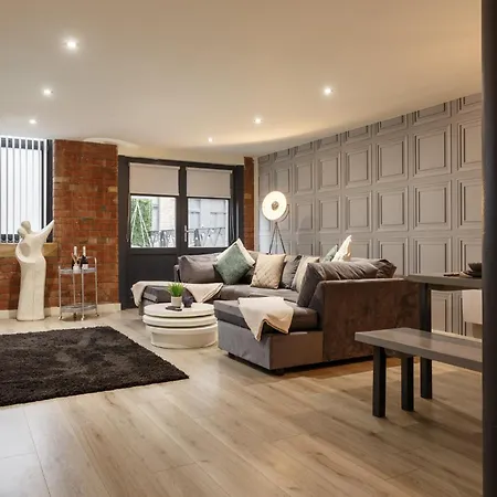 Beautiful 2 Bed With Balcony Bradford (West Yorkshire)