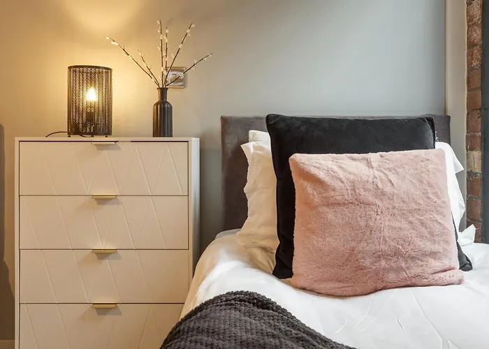 Beautiful 2 Bed With Balcony Bradford (West Yorkshire)