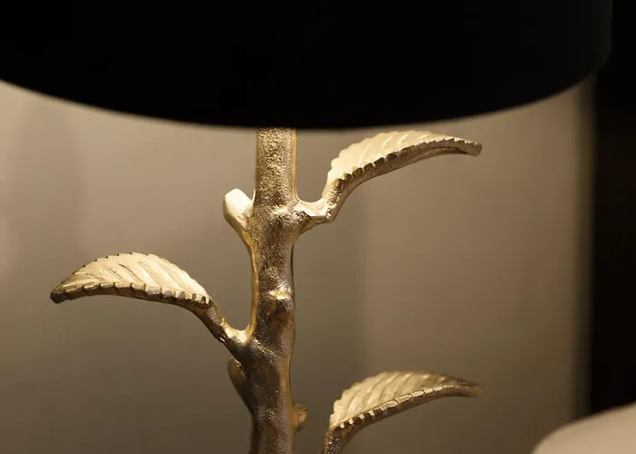 Beautiful 2 Bed With Balcony 公寓 *