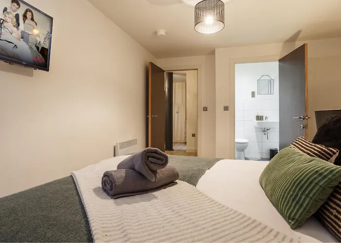 Appartement Beautiful 2 Bed With Balcony